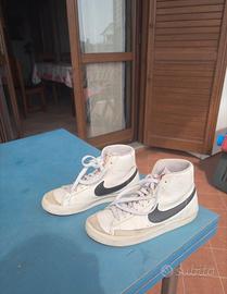 Blazer mid 77