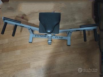 allenamento push-up palestra