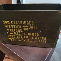 Tanica carburante e porta munizioni militari