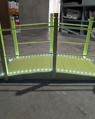 Ponte di legno verde con luci fatto a mano  115cm