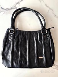 Borsa Shopper nera in similpelle “Segue” a spalla