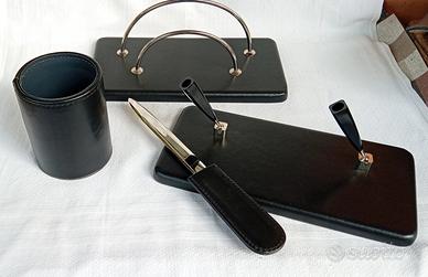 Set da scrivania Munari pelle nera e acciaio 