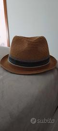 cappello in paglia 