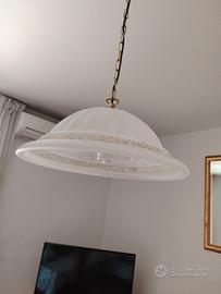 Lampadario in vetro disegnato a campana
