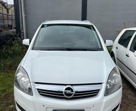 Opel Zafira usata del 2012