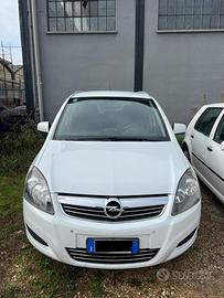 Opel Zafira usata del 2012