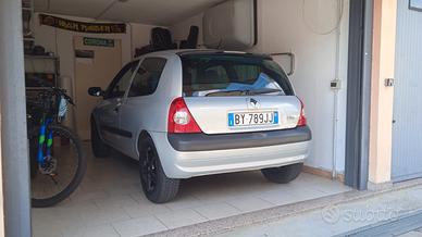 Renault clio 1.2 16v