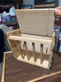 Porta fieno di legno