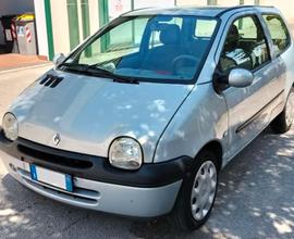 RENAULT Twingo 1ª serie - 2004