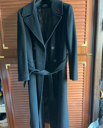 Cappotto nero lungo