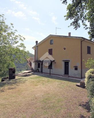CASA SEMINDIPENDENTE A SALISANO