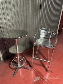 Tavolo e sedie alluminio da bar