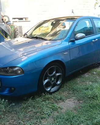 Alfa Romeo 147 1.9 JTDm Black Line (Upgrade comple