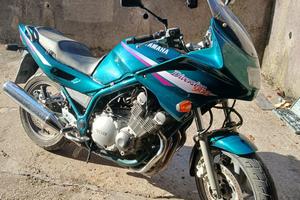 Yamaha diversion  900