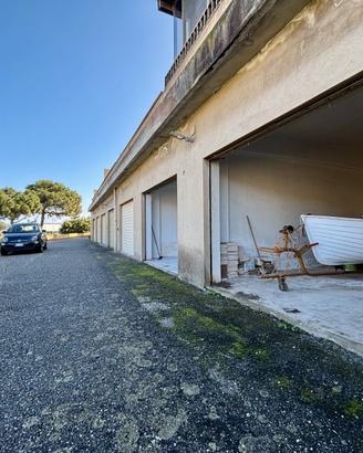 Torre Faro - Box auto, con basculante manuale