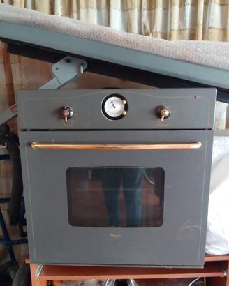 Forno ventilato Whirlpool 
