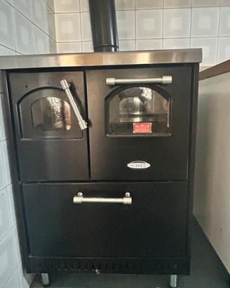 Stufa a legna con forno CADEL