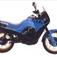 Moto Guzzi ntx 750 blu palinuro ( più ricambi)