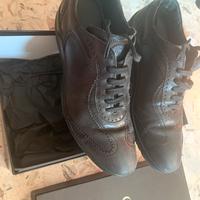 Scarpa in pelle nera da uomo