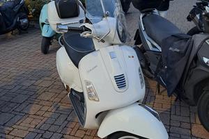 Vespa GPS 300 super i.e.