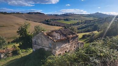 Rudere con progetto approvato