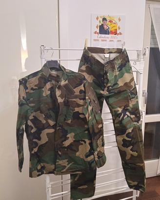 completo giacca e pantaloni militari