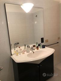 Mobile bagno con lavabo integrato