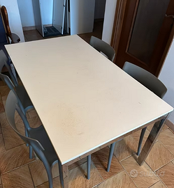Tavolo da pranzo