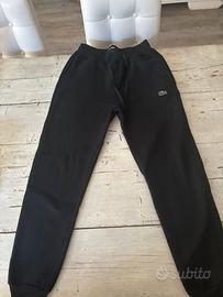 pantaloni lacoste