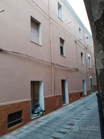 Bilocale ristrutturato in Via delle Muraglie 15