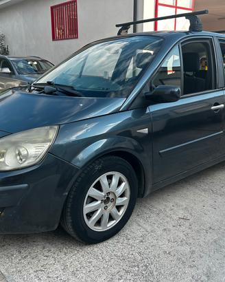 Renault Gran Scenic 1.9 Dci 130cv