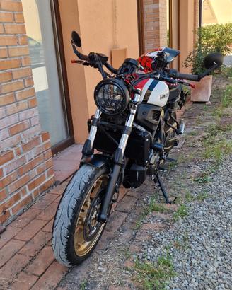 Yamaha xsr 700