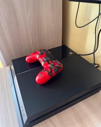 Ps 4 con controller ( PREZZO TRATTABILE )