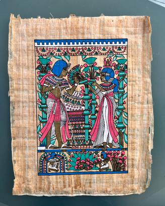 Papiro egiziano decorato a mano