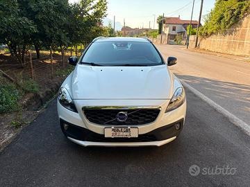 Volvo V40 Cross Country 2.0 D2 120cv Momentum
