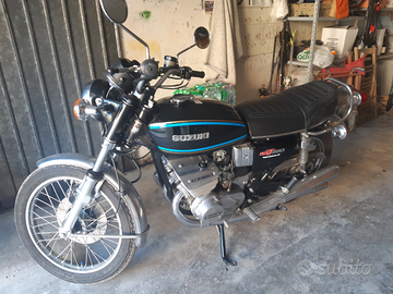 Suzuki GT 380 miscela