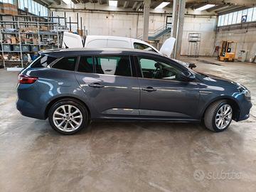 renault megane SW 4 serie  autocarro N1