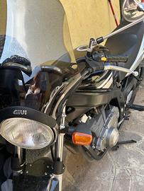 Suzuki GS 500 - 2006