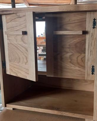 Arredamento artigianale con legno pregiati 