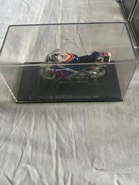 Modellino Honda nsr250 sito pons 1988 con teca