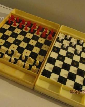 Dama e scacchi da viaggio primi anni 60 x bambini