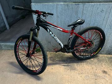 Wheelie Bike Whistle alikut 9000