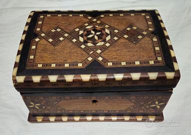Portagioie in legno