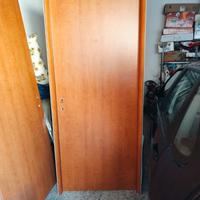 N° 2  porte interne battenti color ciliegio