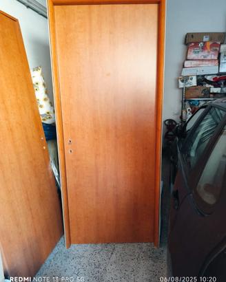 N° 2  porte interne battenti color ciliegio