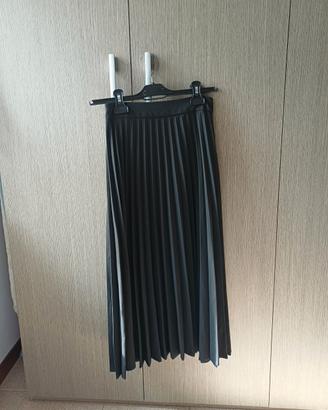 Gonna nera plissettata Stradivarius, plisse' 