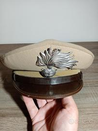 Copricapo C.C. anni 70 rigido militari a estivo