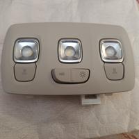 Luce cortesia a 3 LED upgrade x DACIA SANDERO III