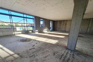4 LOCALI A RONCO ALL'ADIGE