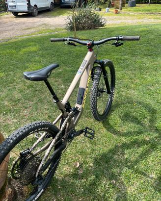 Santa Cruz 5010 Carbon C Trail Bike 2024
